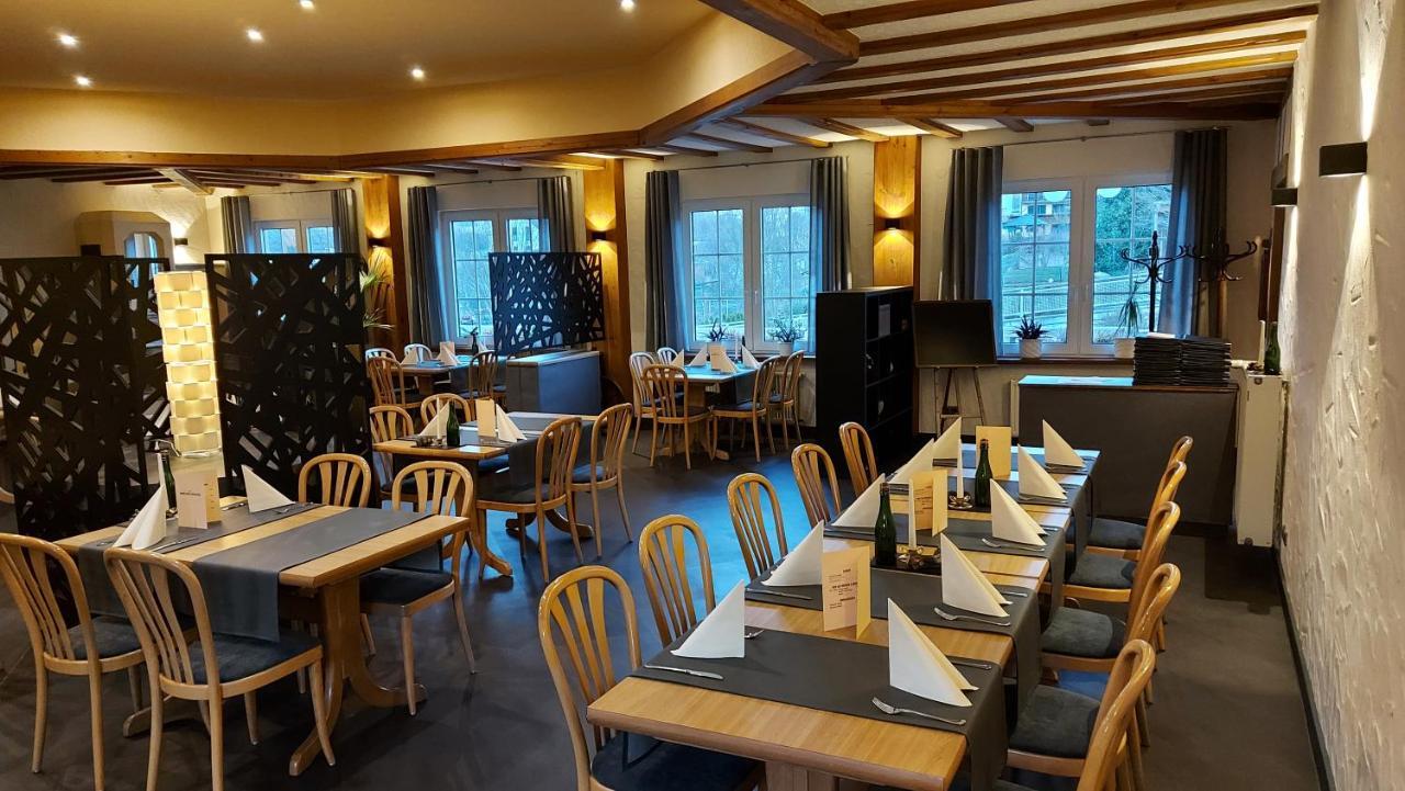 Hotel & Restaurant Bruehler Hof Wintrich Exterior foto